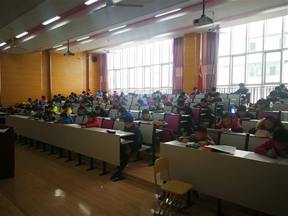 蚌埠市第二届信息学科学营预选顺利结束